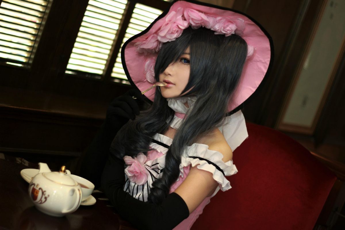 Bộ sưu tập cosplay có cánh đen Deacon