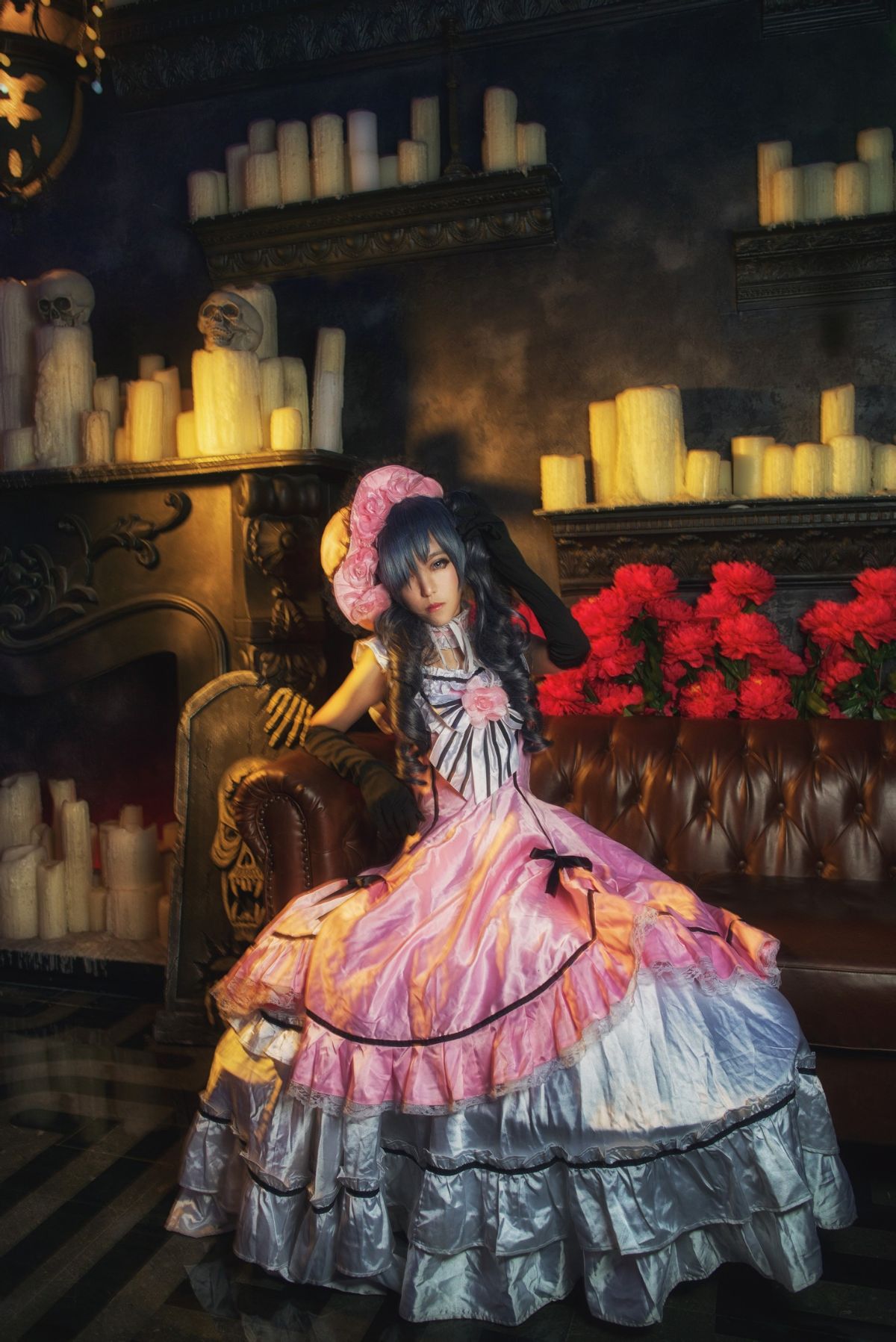 Bộ sưu tập cosplay có cánh đen Deacon