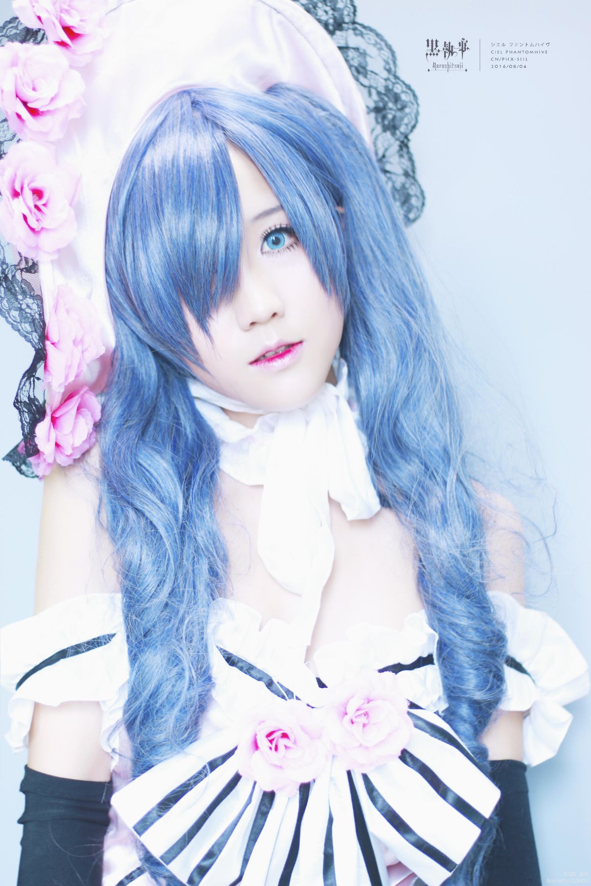 Bộ sưu tập cosplay có cánh đen Deacon