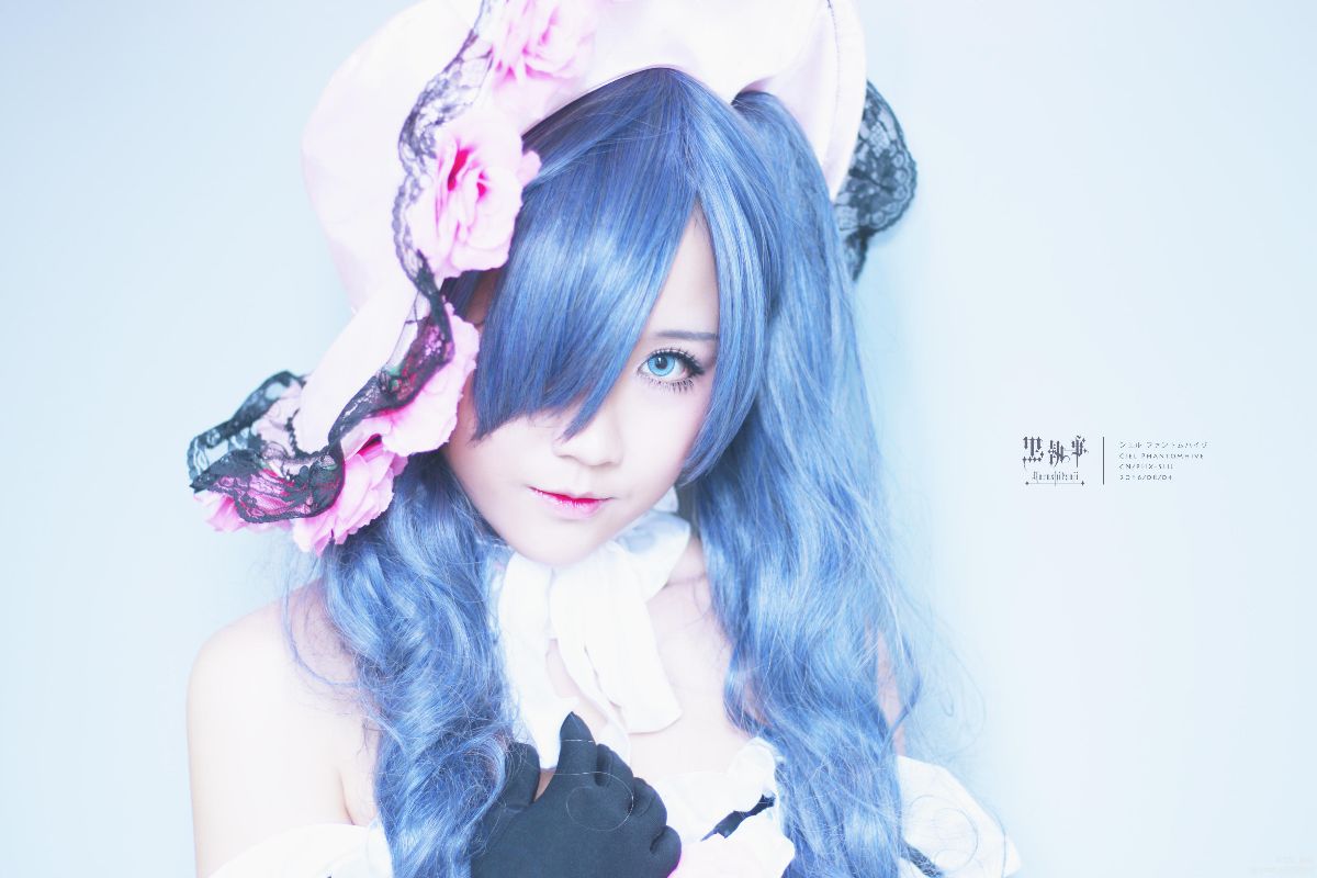 Bộ sưu tập cosplay có cánh đen Deacon