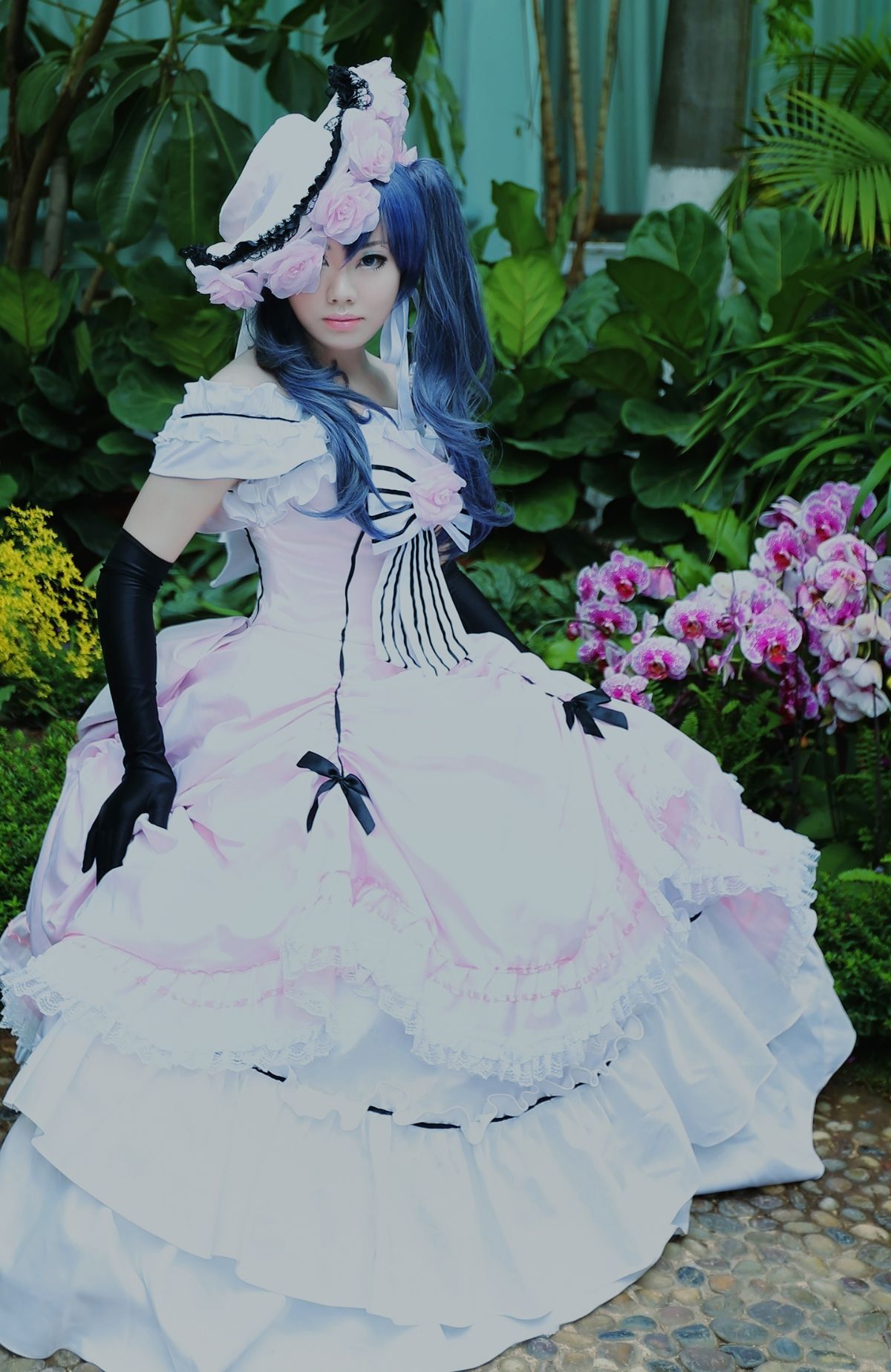 Bộ sưu tập cosplay có cánh đen Deacon