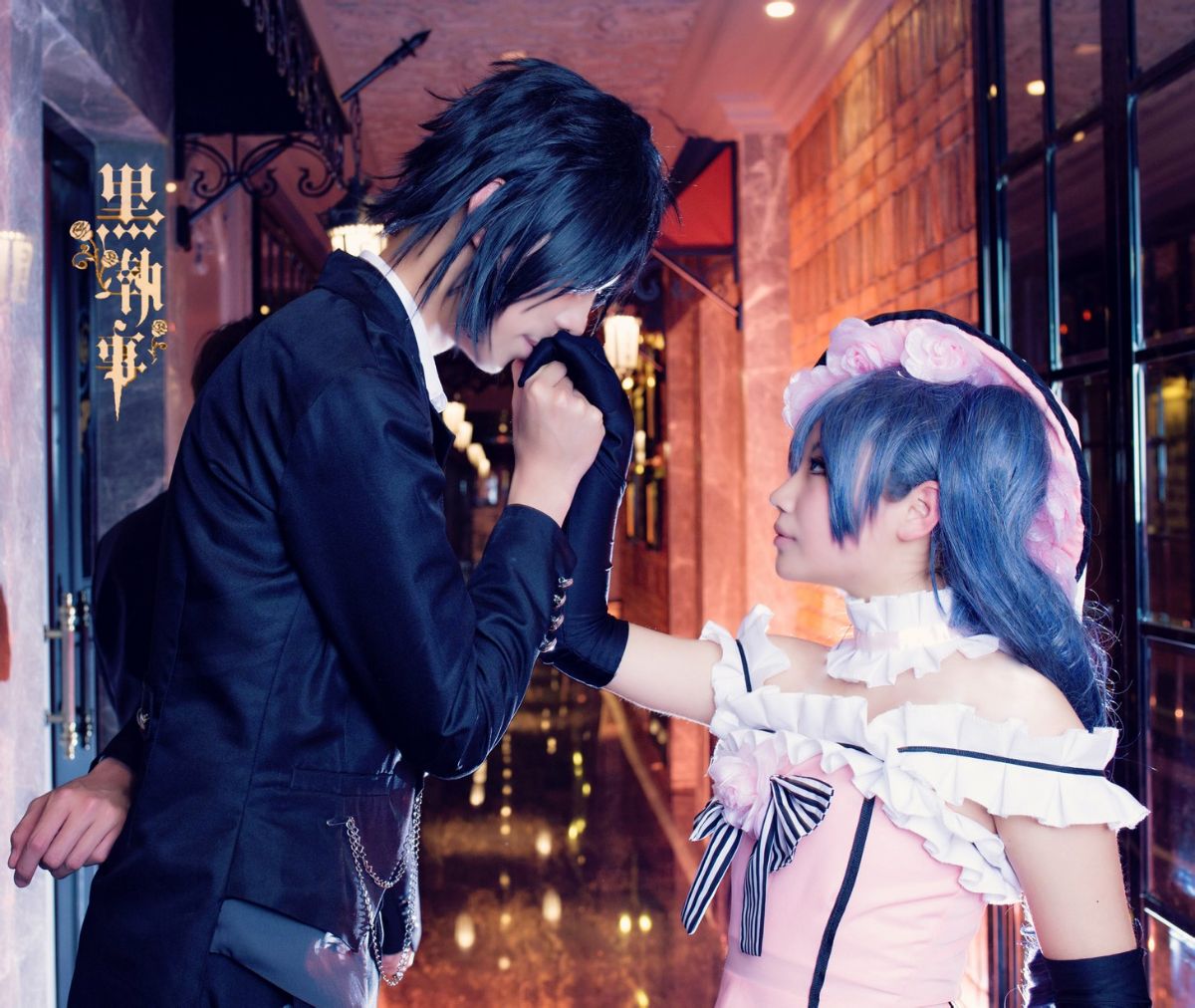 Bộ sưu tập cosplay có cánh đen Deacon