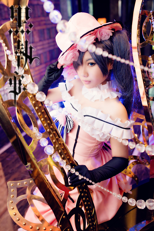 Bộ sưu tập cosplay có cánh đen Deacon