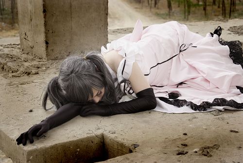 Bộ sưu tập cosplay có cánh đen Deacon