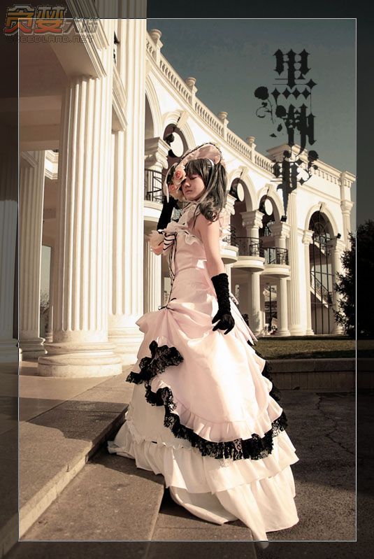 Bộ sưu tập cosplay có cánh đen Deacon