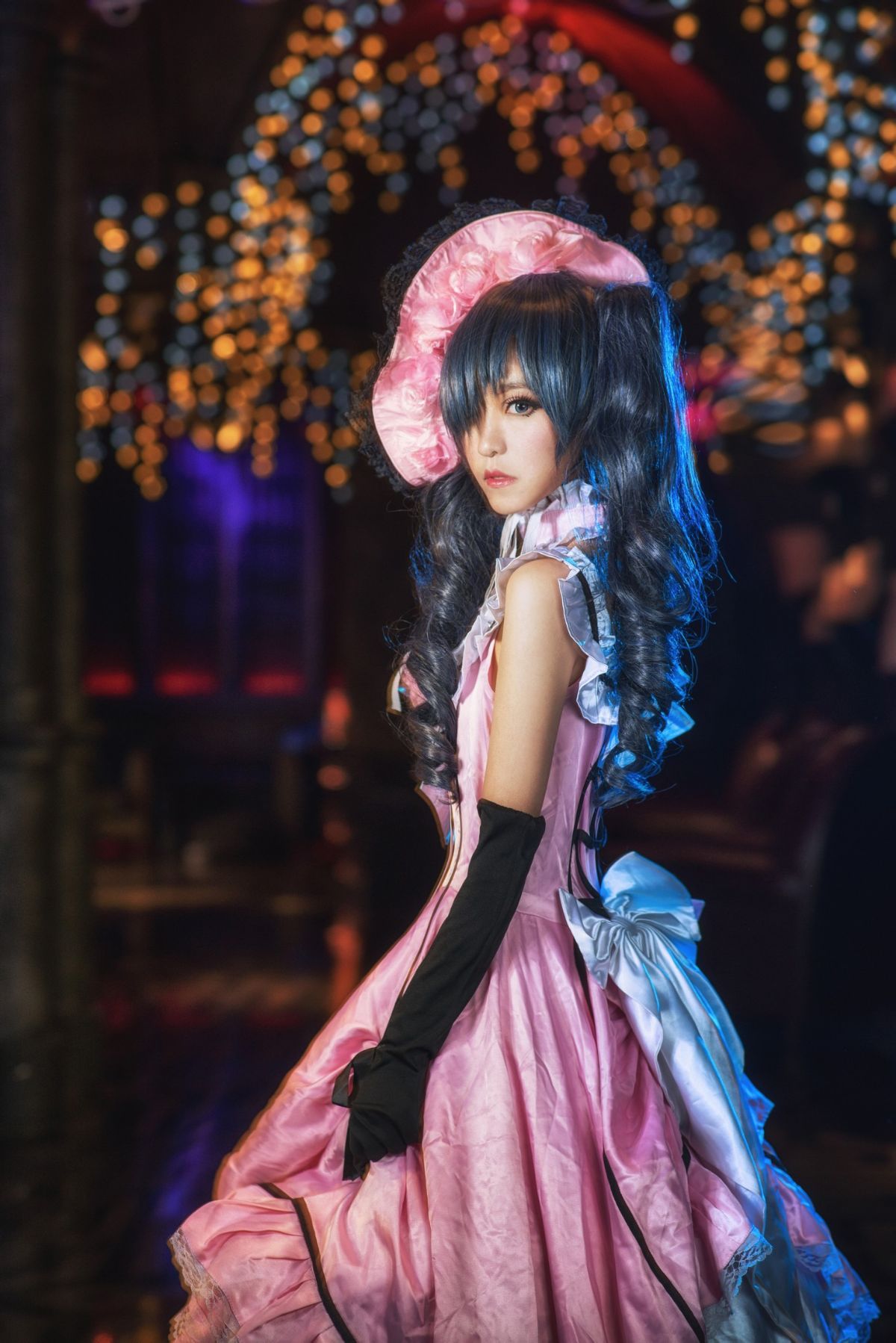 Bộ sưu tập cosplay có cánh đen Deacon