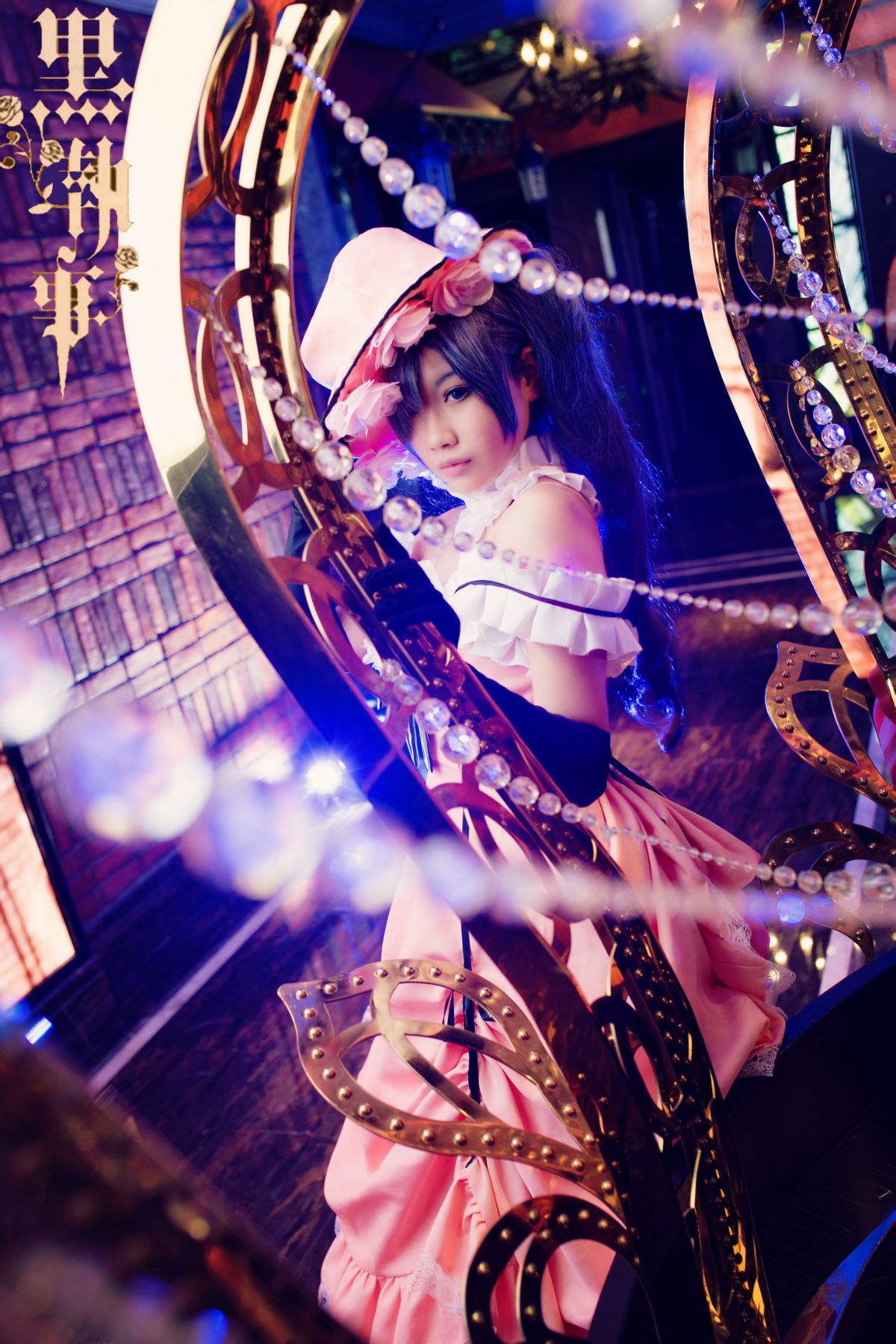 Bộ sưu tập cosplay có cánh đen Deacon