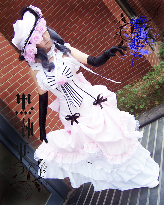 Bộ sưu tập cosplay có cánh đen Deacon