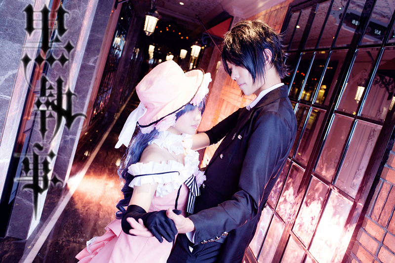 Bộ sưu tập cosplay có cánh đen Deacon