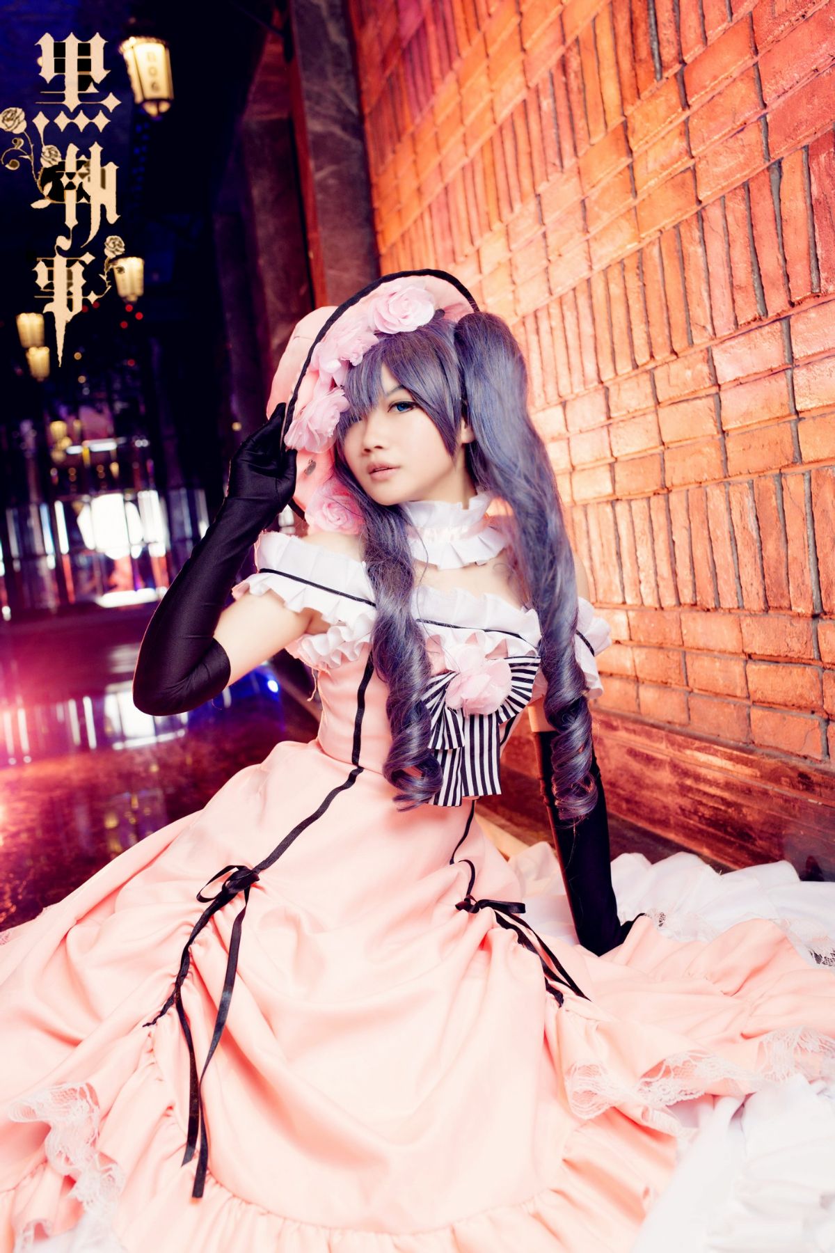 Bộ sưu tập cosplay có cánh đen Deacon