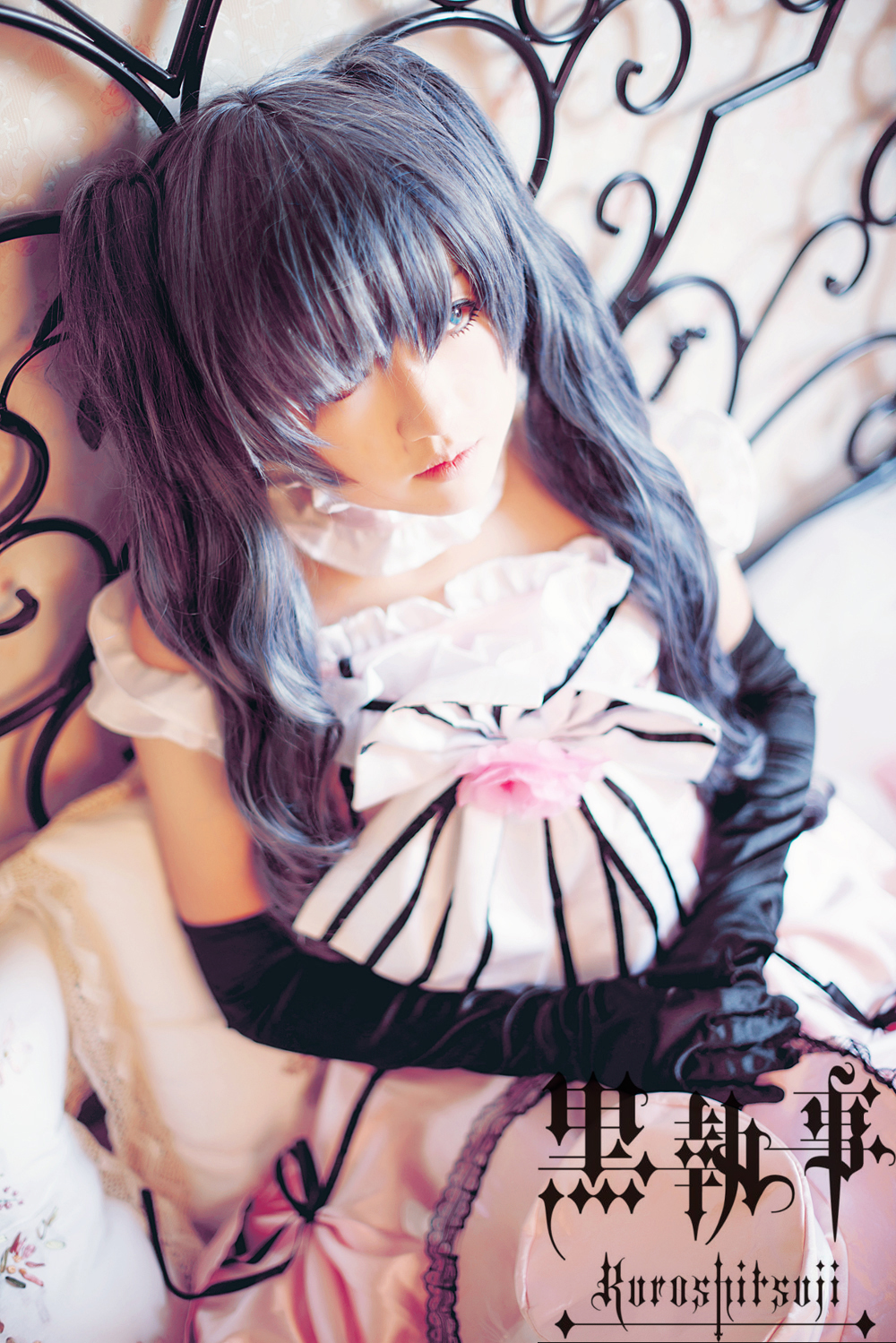 Bộ sưu tập cosplay có cánh đen Deacon