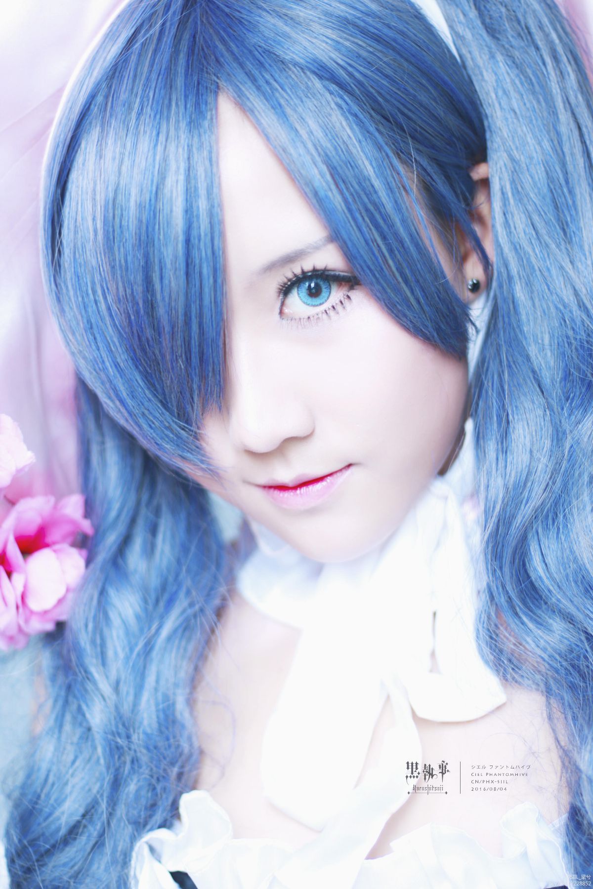 Bộ sưu tập cosplay có cánh đen Deacon