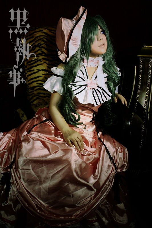 Bộ sưu tập cosplay có cánh đen Deacon