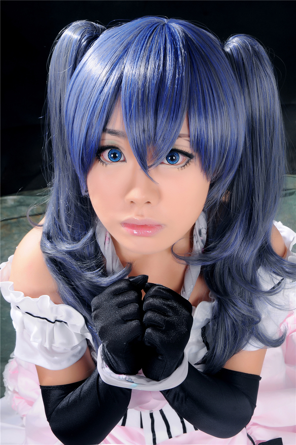 Bộ sưu tập cosplay có cánh đen Deacon