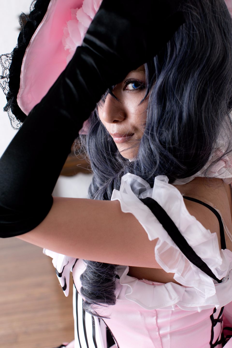 Bộ sưu tập cosplay có cánh đen Deacon