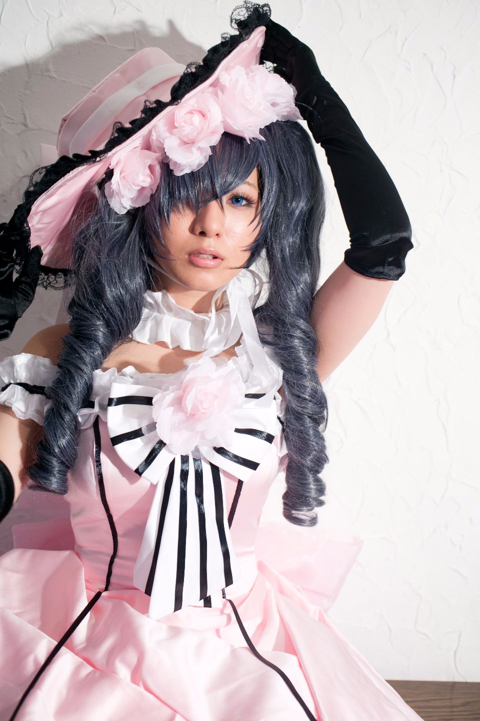 Bộ sưu tập cosplay có cánh đen Deacon