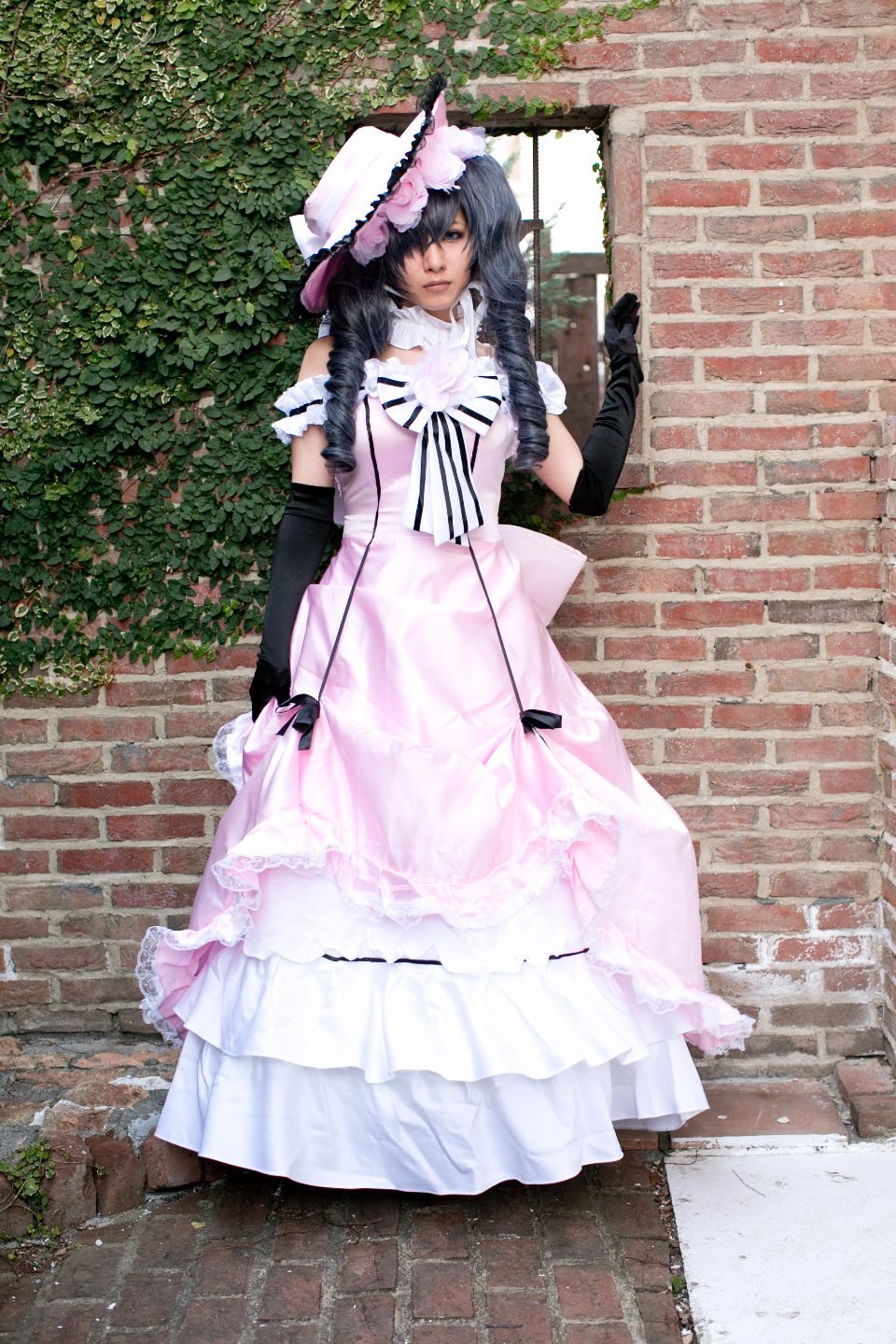 Bộ sưu tập cosplay có cánh đen Deacon