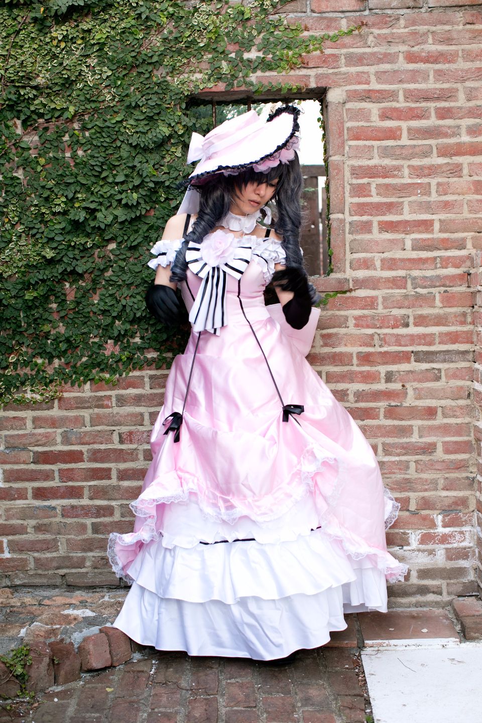 Bộ sưu tập cosplay có cánh đen Deacon