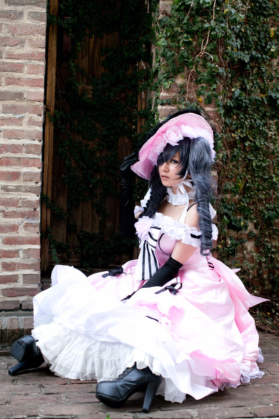 Bộ sưu tập cosplay có cánh đen Deacon