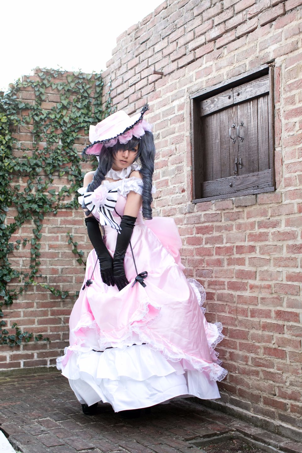 Bộ sưu tập cosplay có cánh đen Deacon