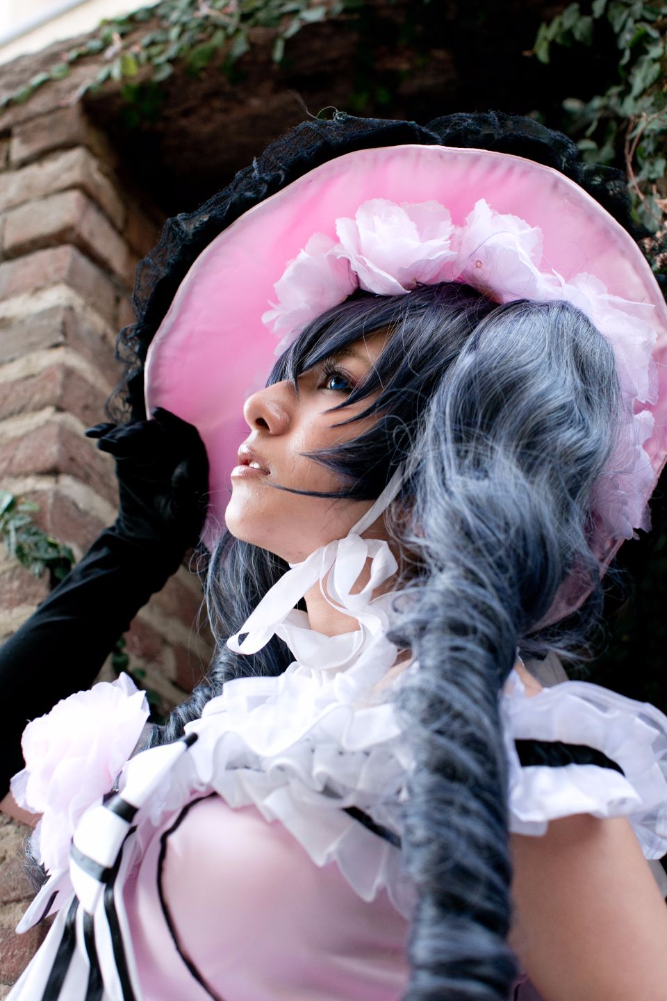 Bộ sưu tập cosplay có cánh đen Deacon