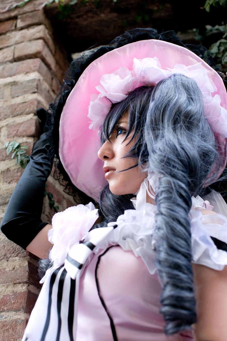 Bộ sưu tập cosplay có cánh đen Deacon