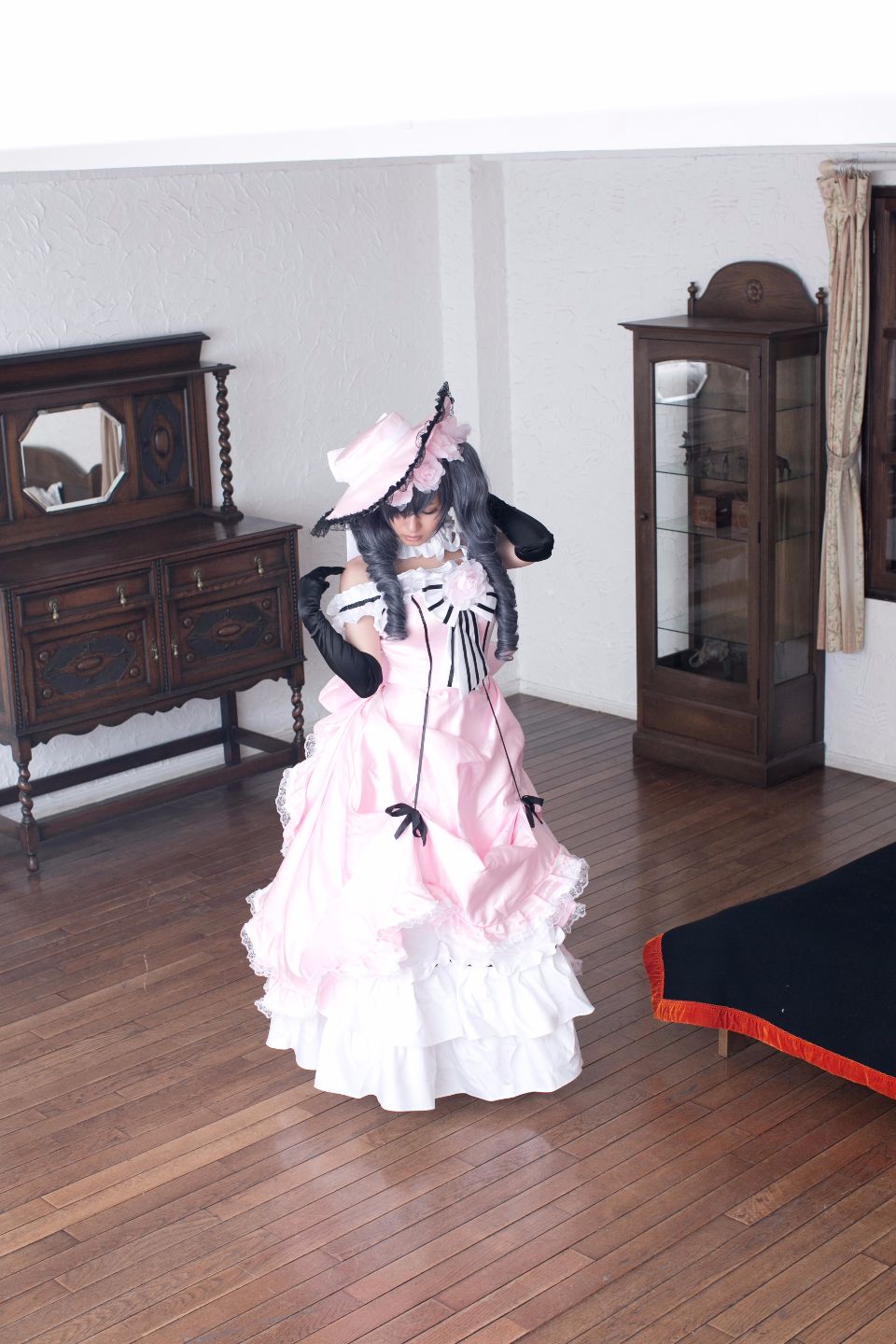 Bộ sưu tập cosplay có cánh đen Deacon