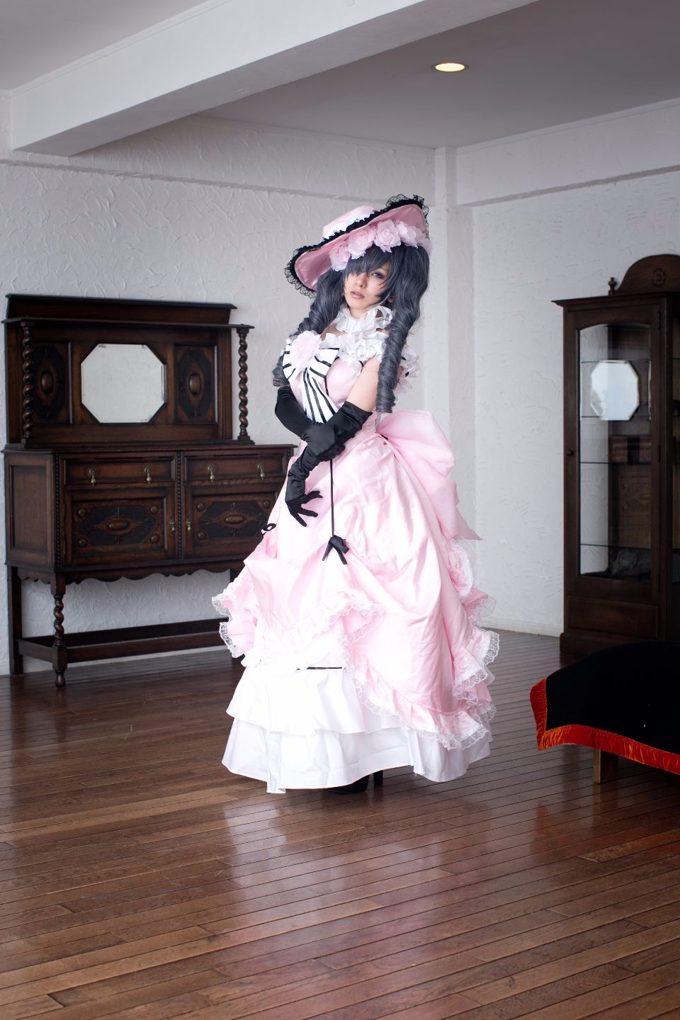 Bộ sưu tập cosplay có cánh đen Deacon