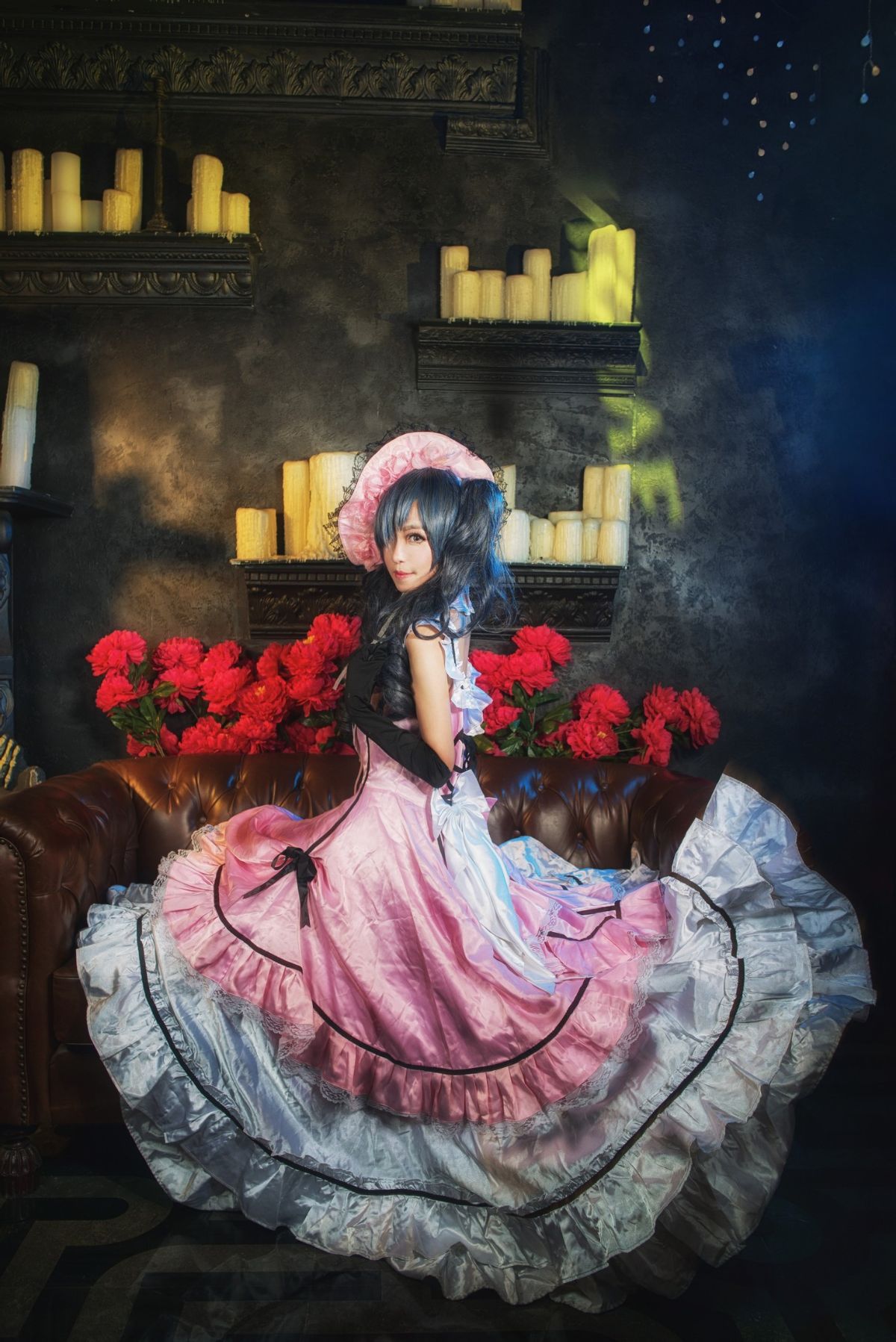 Bộ sưu tập cosplay có cánh đen Deacon