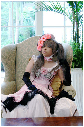 Bộ sưu tập cosplay có cánh đen Deacon