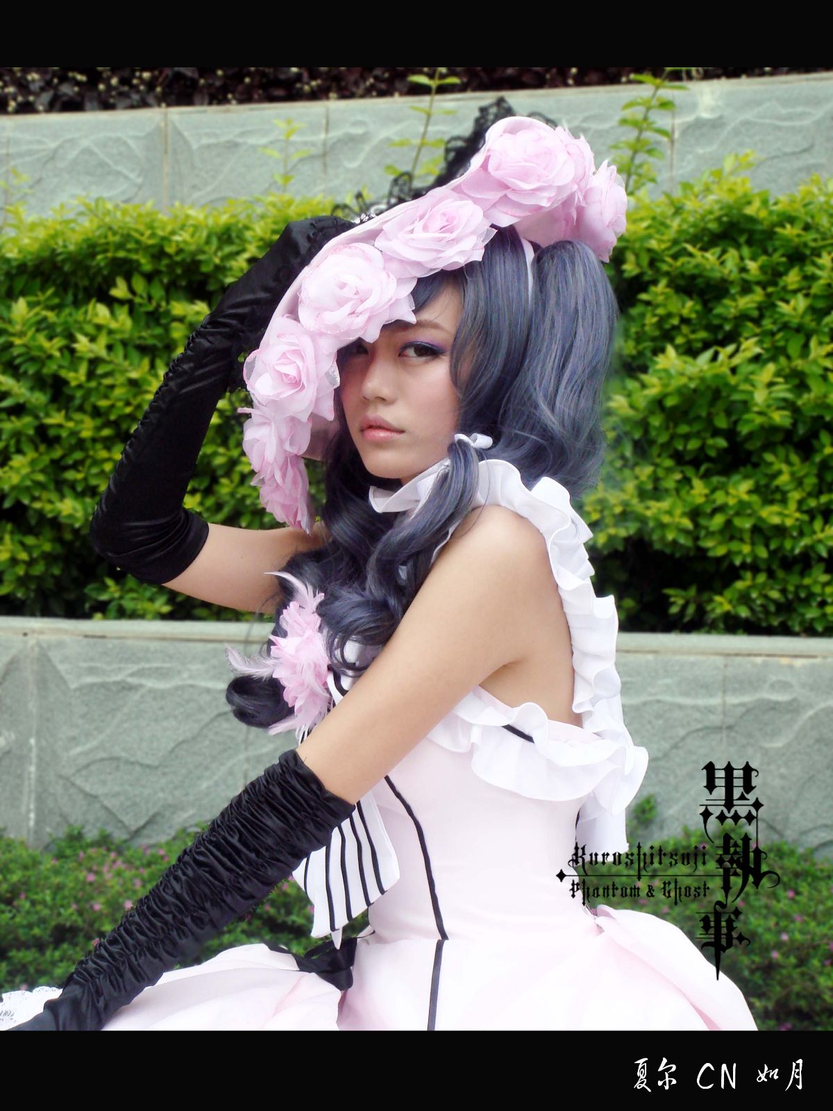 Bộ sưu tập cosplay có cánh đen Deacon