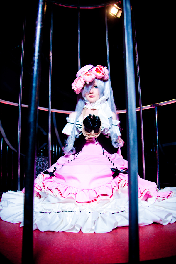 Bộ sưu tập cosplay có cánh đen Deacon