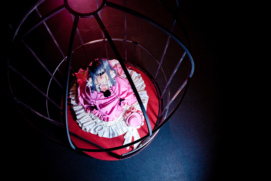 Bộ sưu tập cosplay có cánh đen Deacon