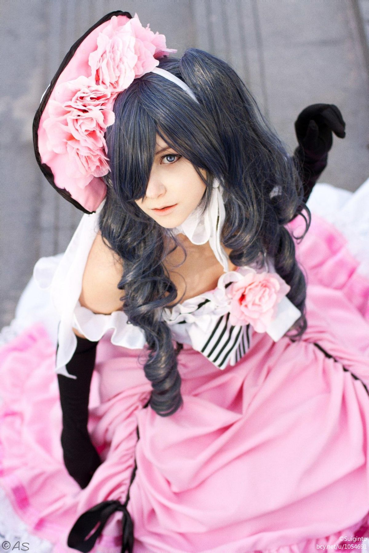 Bộ sưu tập cosplay có cánh đen Deacon