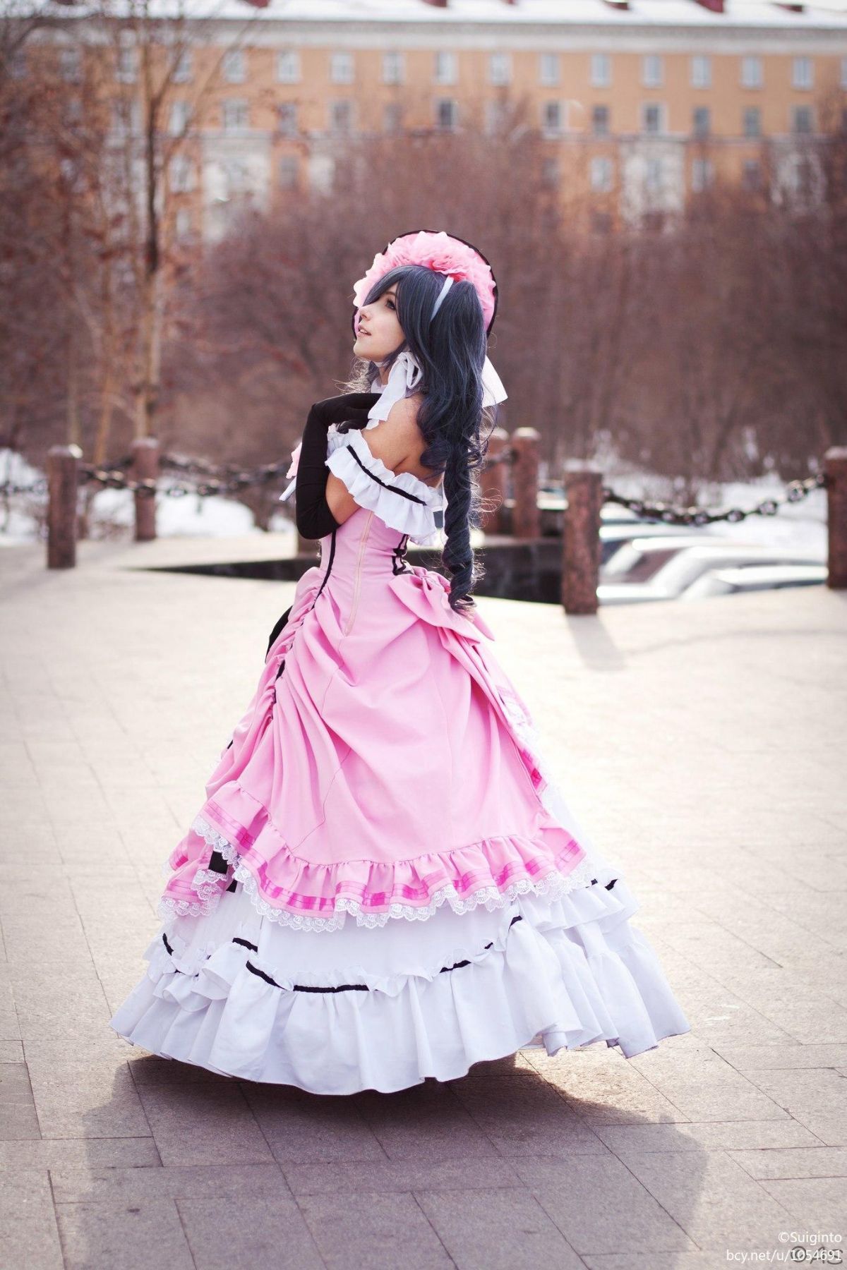 Bộ sưu tập cosplay có cánh đen Deacon