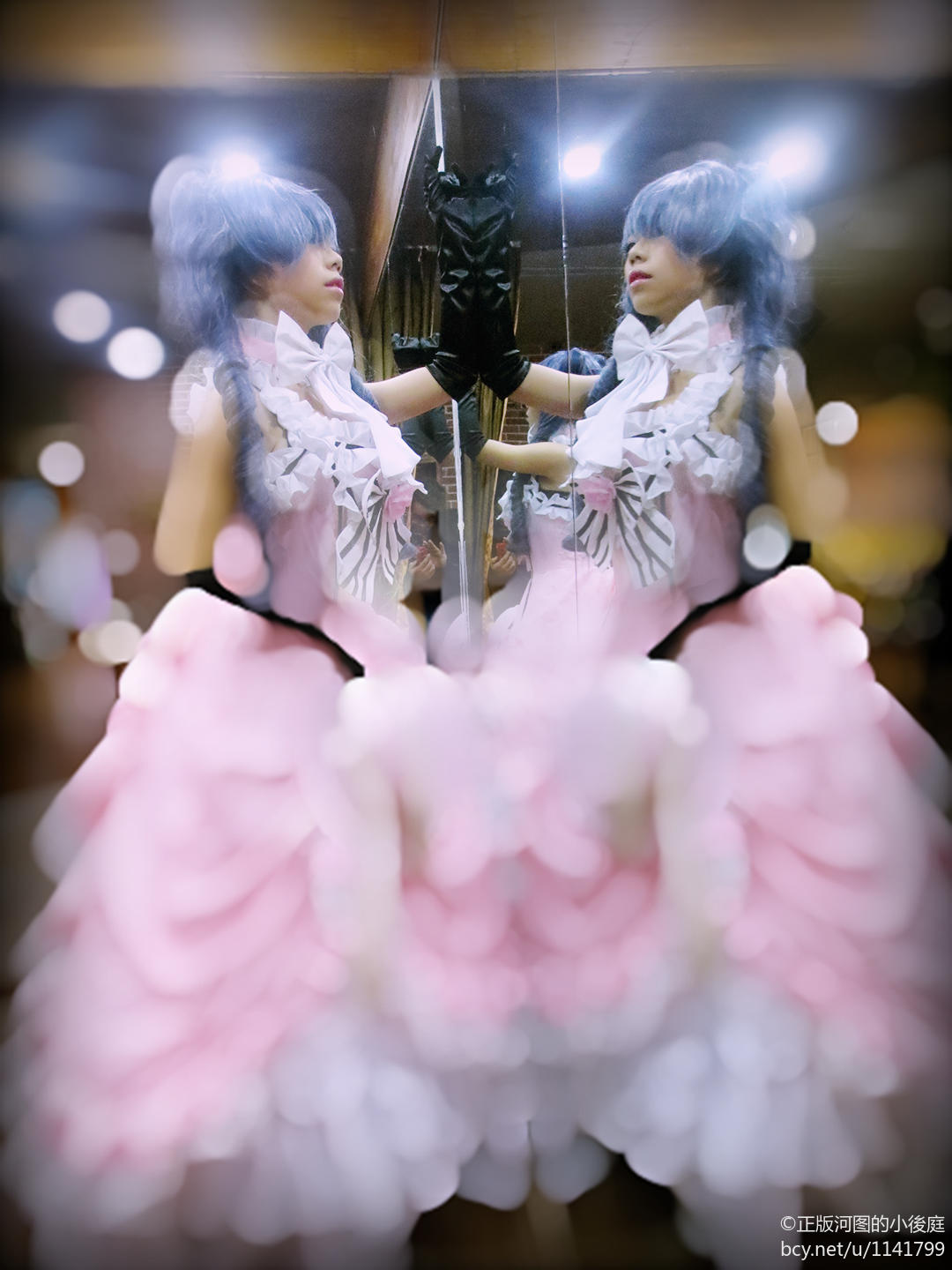 Bộ sưu tập cosplay có cánh đen Deacon