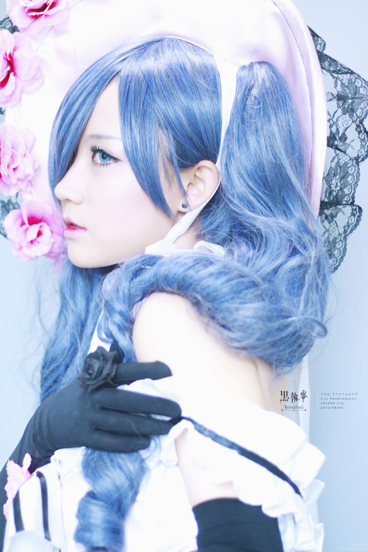 Bộ sưu tập cosplay có cánh đen Deacon