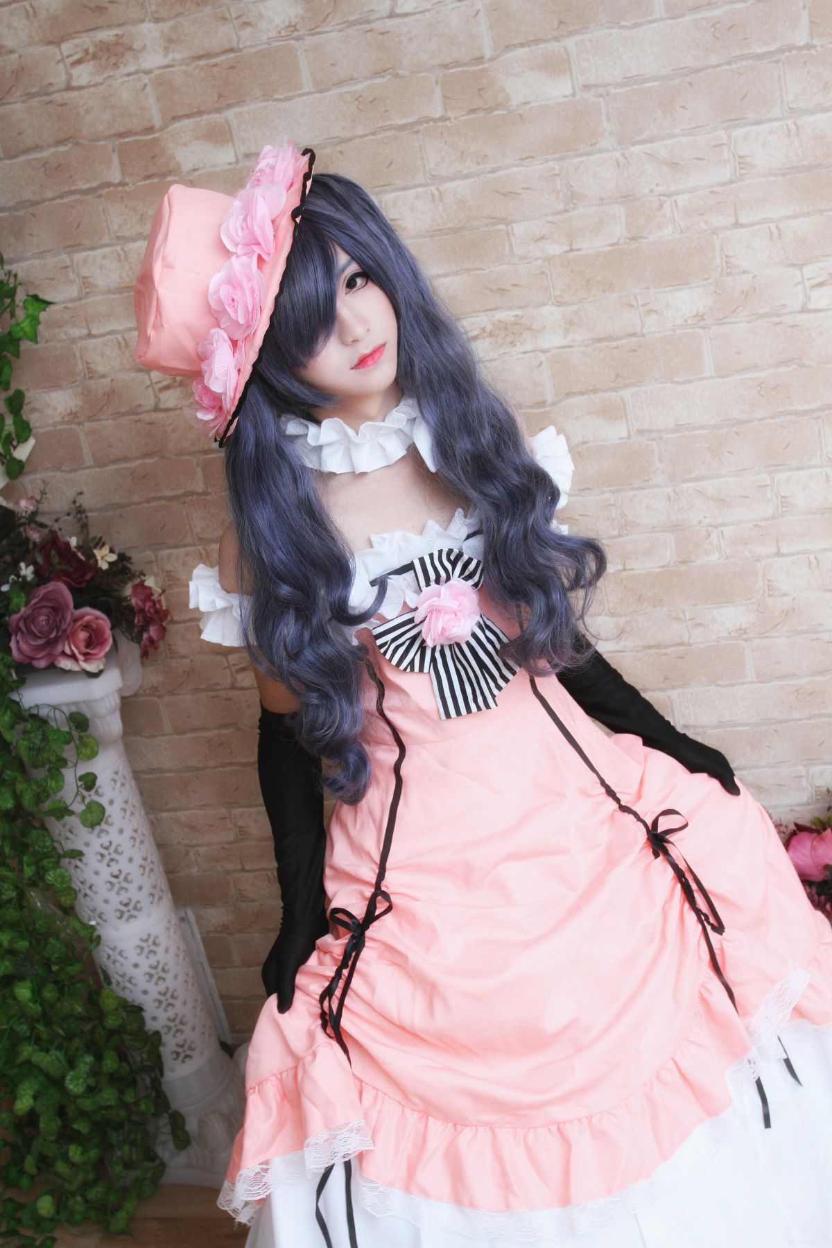 Bộ sưu tập cosplay có cánh đen Deacon