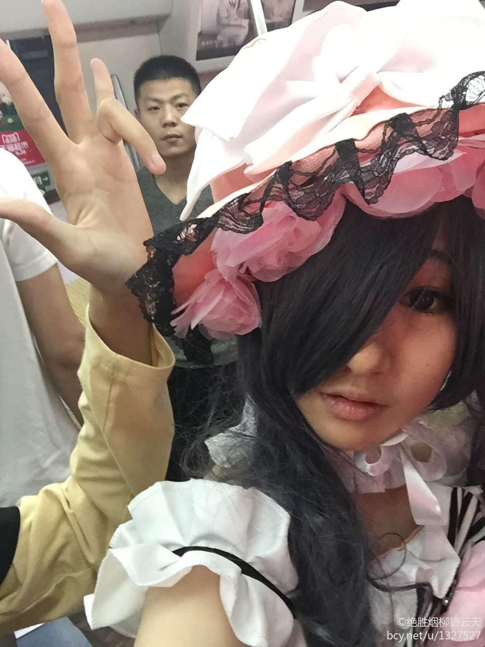 Bộ sưu tập cosplay có cánh đen Deacon