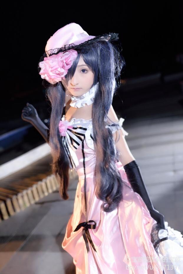 Bộ sưu tập cosplay có cánh đen Deacon