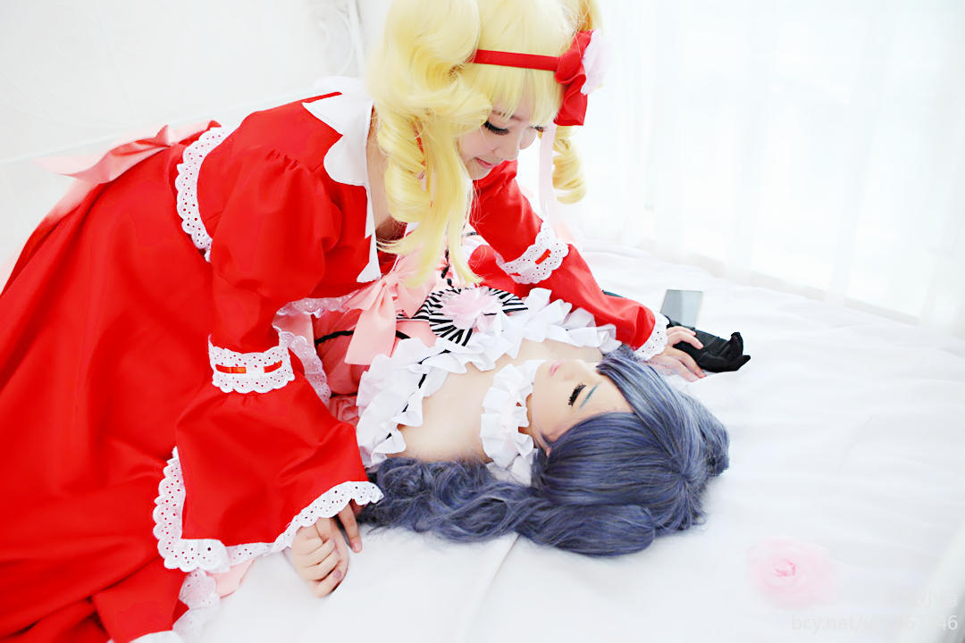 Bộ sưu tập cosplay có cánh đen Deacon