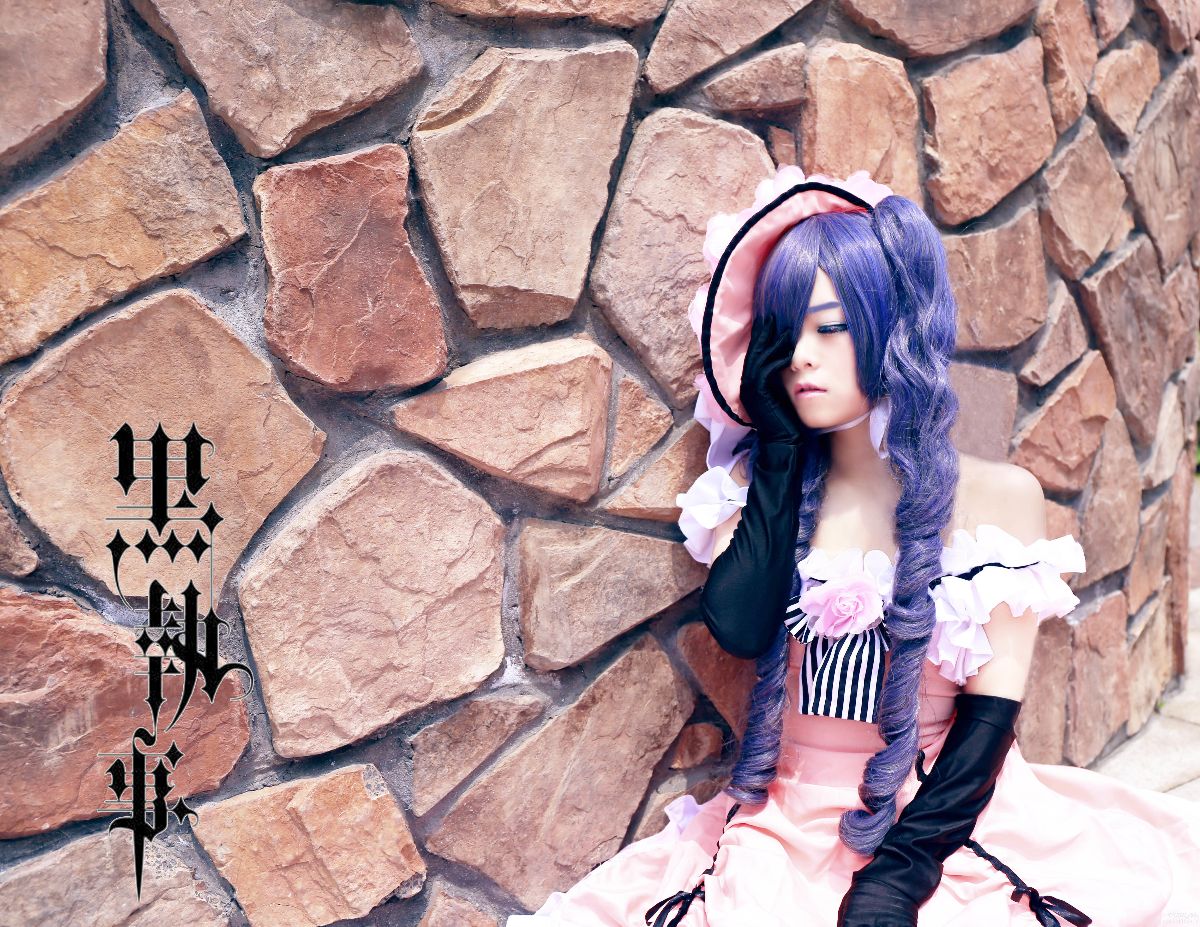 Bộ sưu tập cosplay có cánh đen Deacon