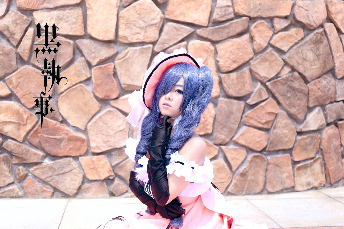 Bộ sưu tập cosplay có cánh đen Deacon