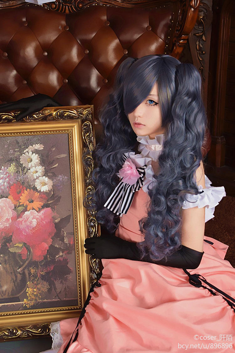 Bộ sưu tập cosplay có cánh đen Deacon