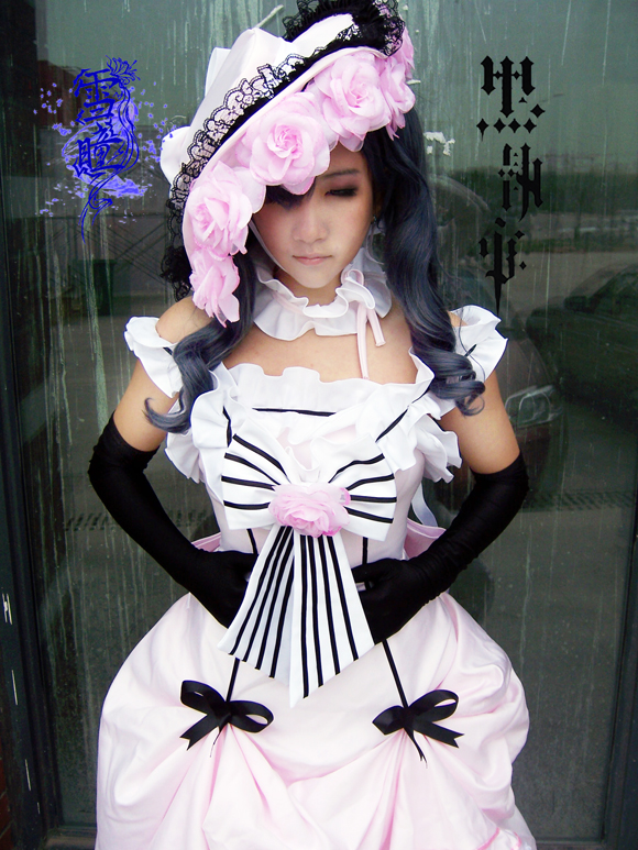 Bộ sưu tập cosplay có cánh đen Deacon