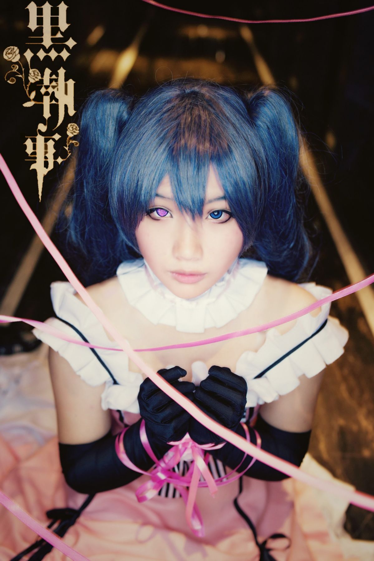 Bộ sưu tập cosplay có cánh đen Deacon