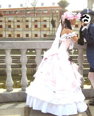 Bộ sưu tập cosplay có cánh đen Deacon