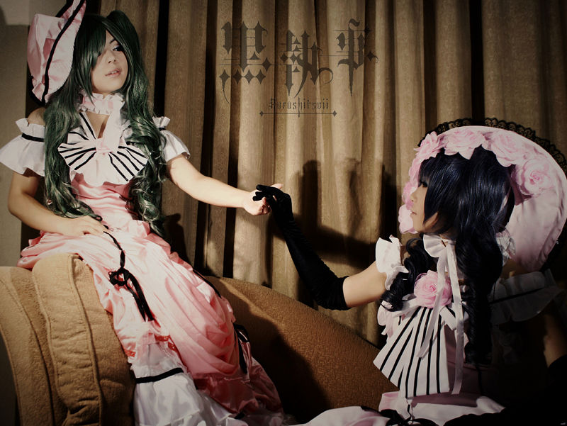 Bộ sưu tập cosplay có cánh đen Deacon