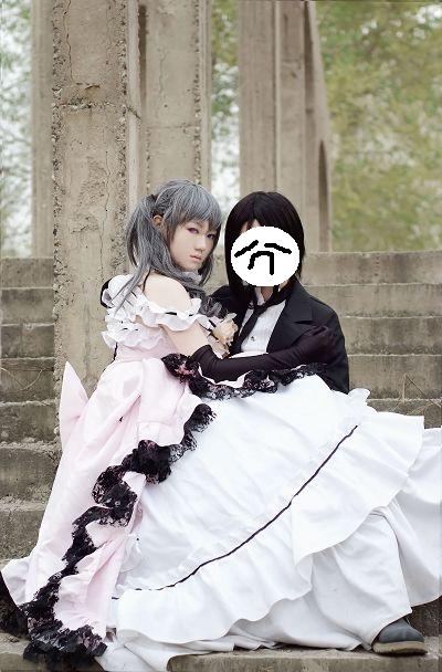 Bộ sưu tập cosplay có cánh đen Deacon