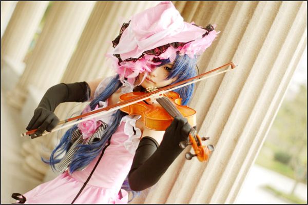 Bộ sưu tập cosplay có cánh đen Deacon